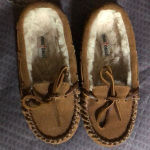 Boys Minnetonka Slippers